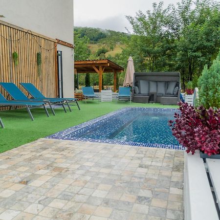 Montana 219 Hotel Valea Drăganului Екстериор снимка