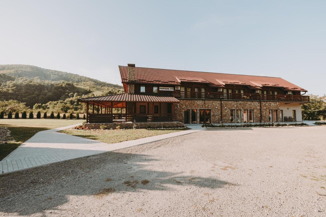 Montana 219 Hotel Valea Drăganului Екстериор снимка