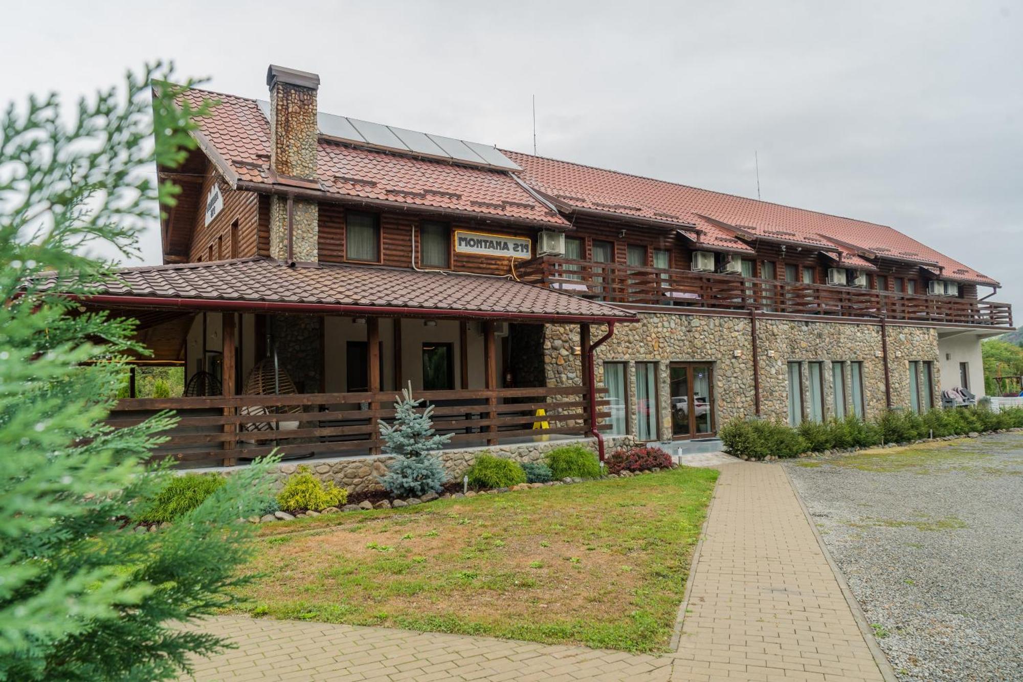 Montana 219 Hotel Valea Drăganului Екстериор снимка